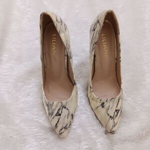 Liliana Black and White Marble Print Heels size 8.5